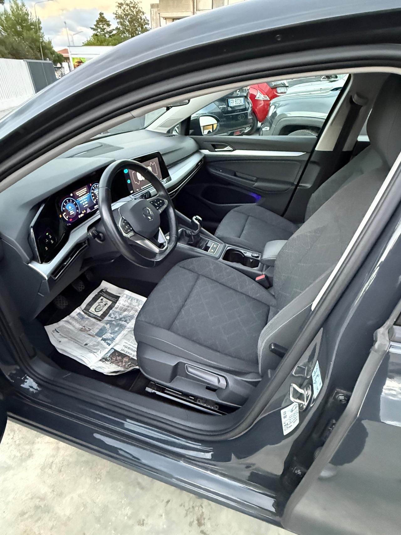 Volkswagen Golf 1.0 TSI EVO Life