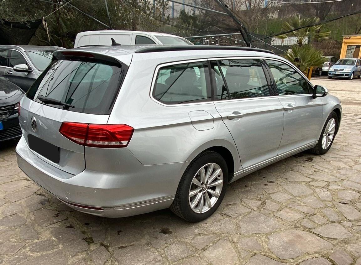 Volkswagen Passat 2.0 TDI DSG Business BlueMotion Technology