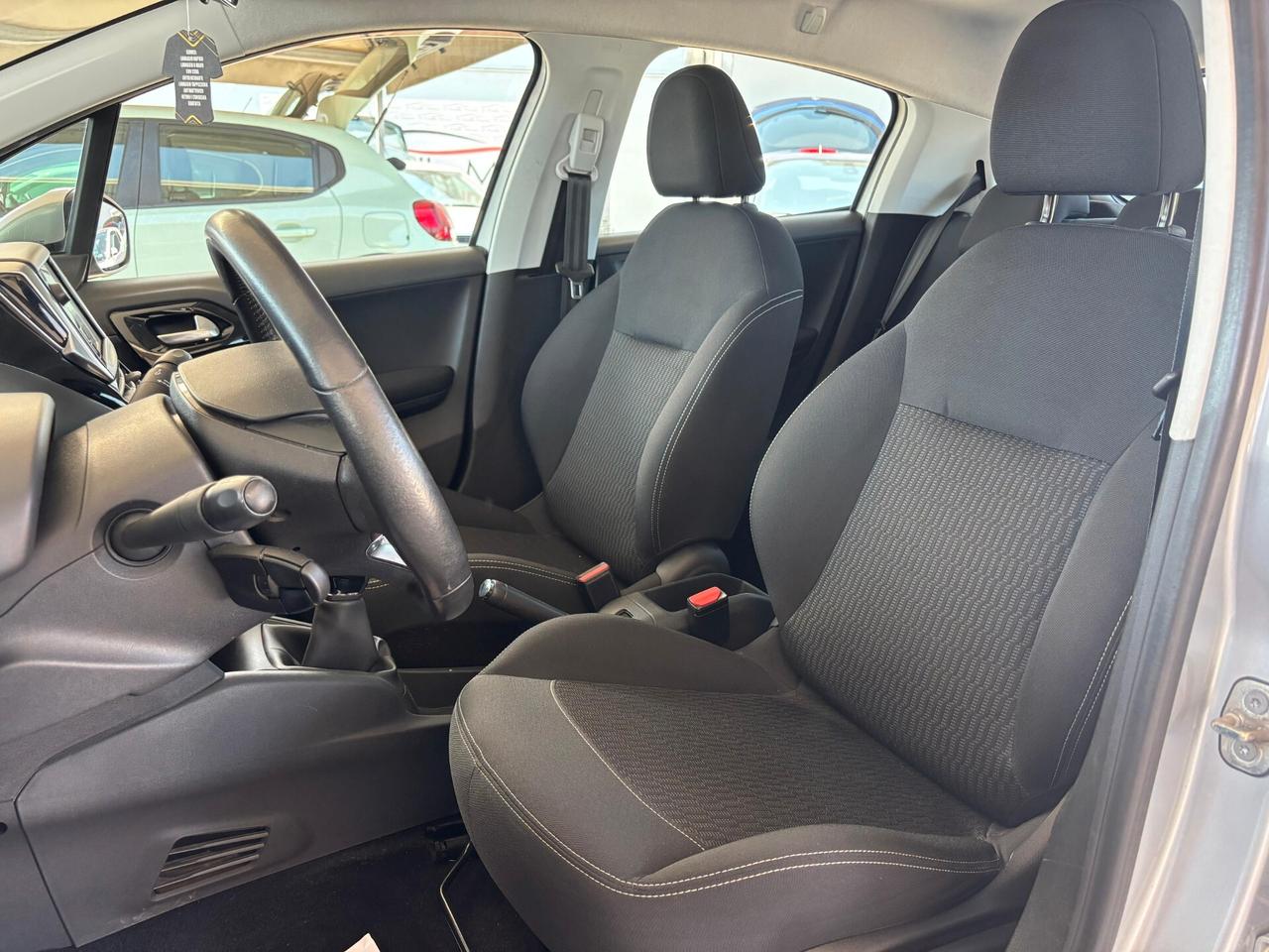 Peugeot 208 PureTech 82 5 porte Allure
