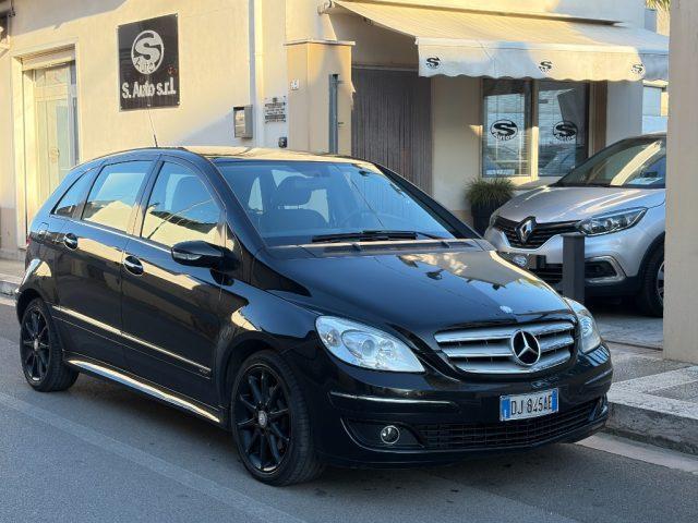 MERCEDES-BENZ B 200 CDI Sport