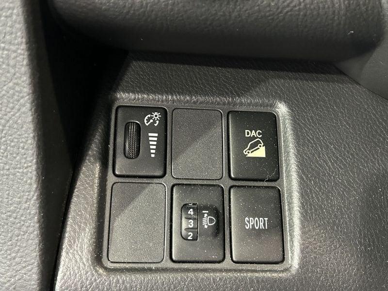 Toyota RAV4 RAV4 Crossov. 2.2 D-Cat A/T 150 CV Style + NAVIGATORE