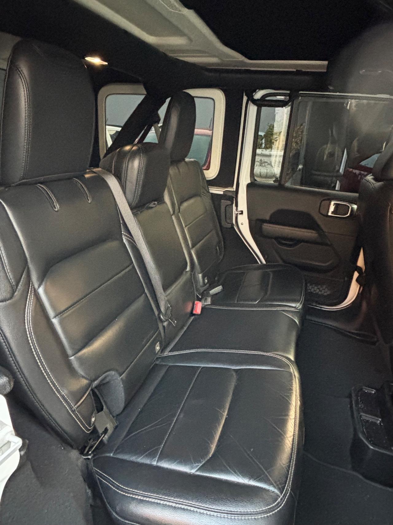 Jeep Wrangler Unlimited 2.2 Mjt II Sahara