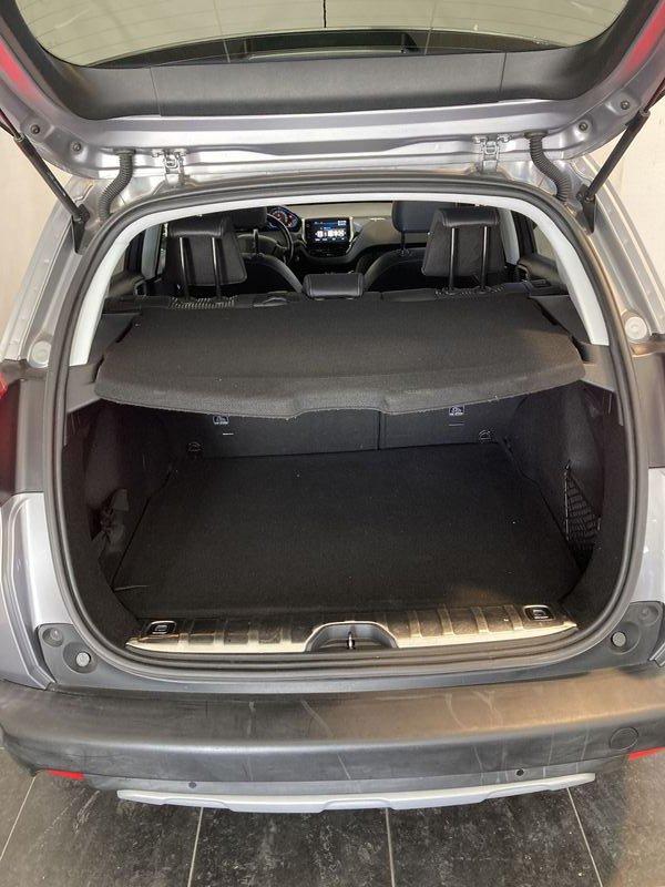 Peugeot 2008 BlueHDi 100cv Black Matt