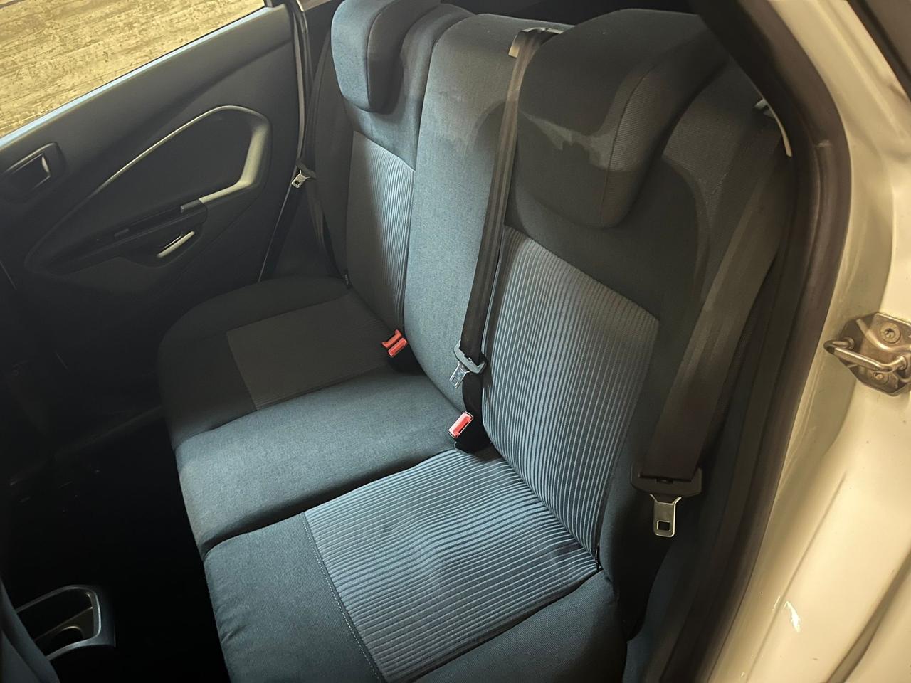 Ford Fiesta 1.4 5 porte Bz.- GPL Titanium