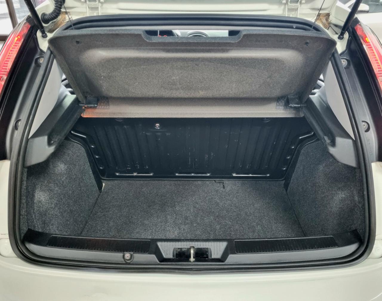 FIAT PUNTO 1.2 BENZINA 69CV 5 p. LOUNGE