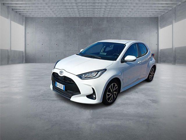 TOYOTA Yaris 4ª serie 1.0 5 porte Trend