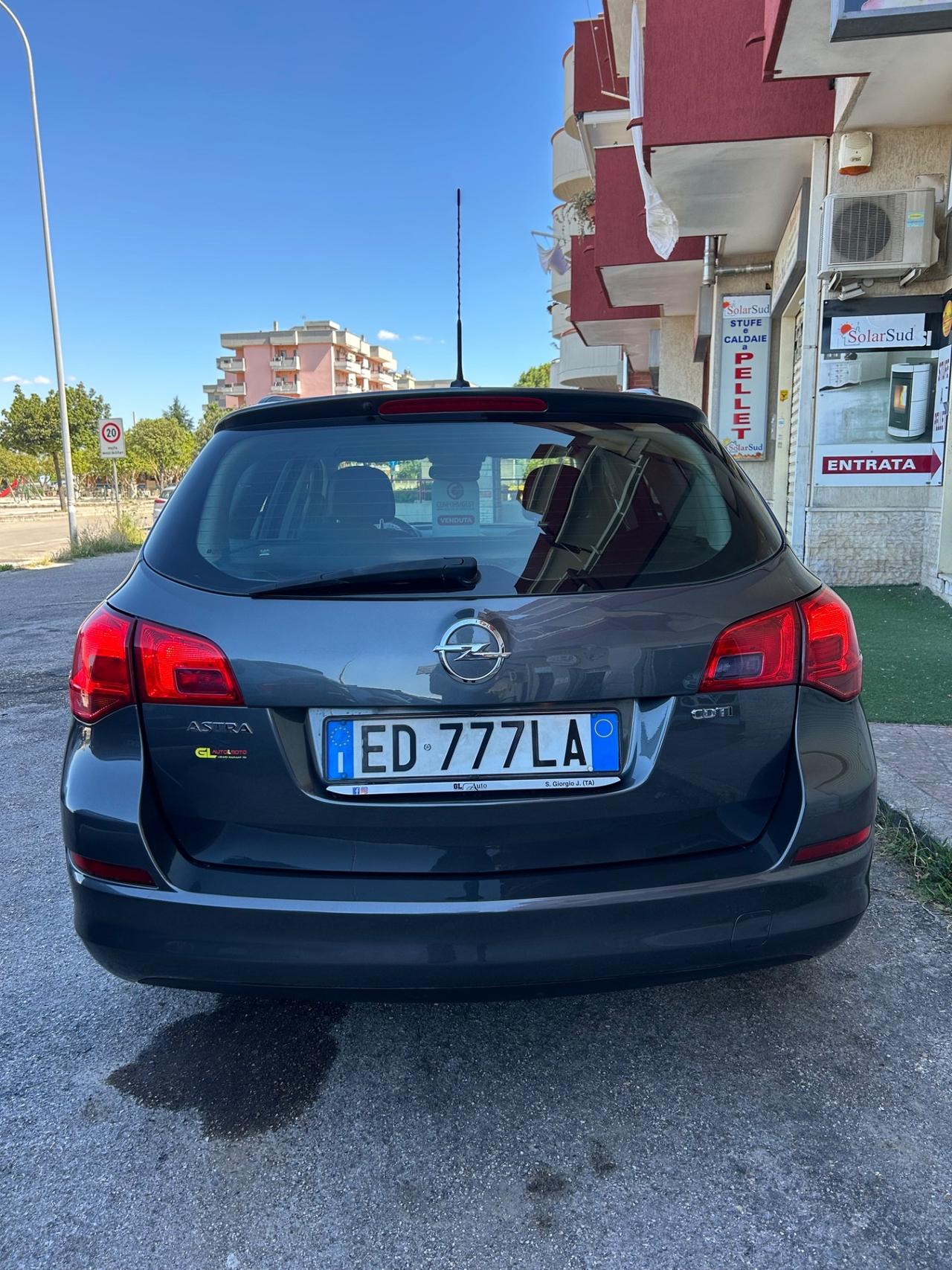 Opel Astra 1.7 CDTI 110CV Station Wagon Cosmo