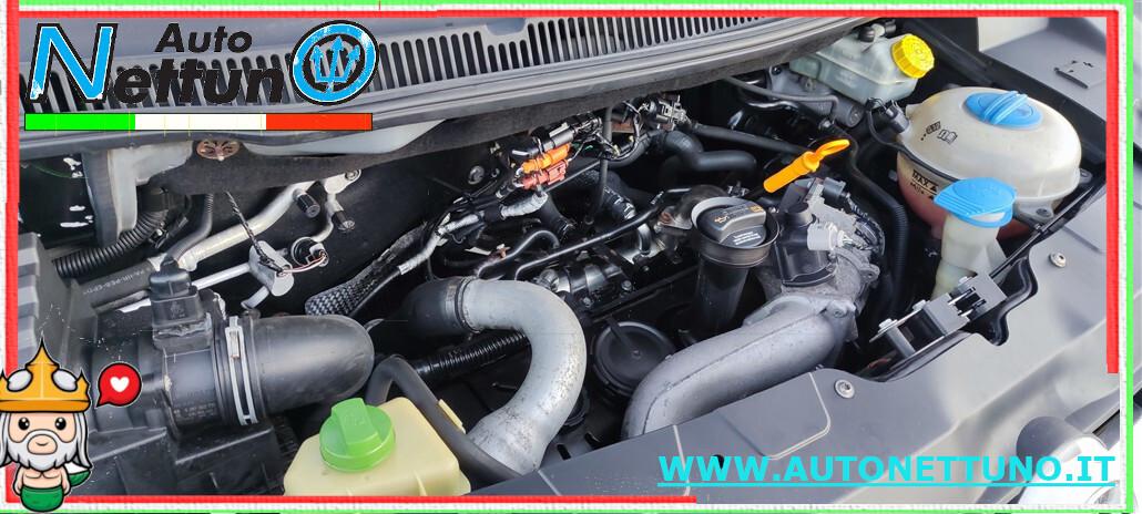 Volkswagen Transporter 2.5 TDI/174CV 9 Posti Passo Lungo con gangio Traino