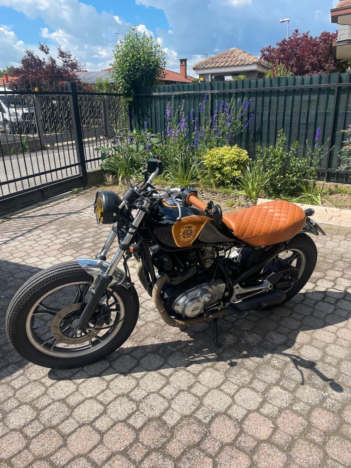 Suzuki GR 650 anno 1985
