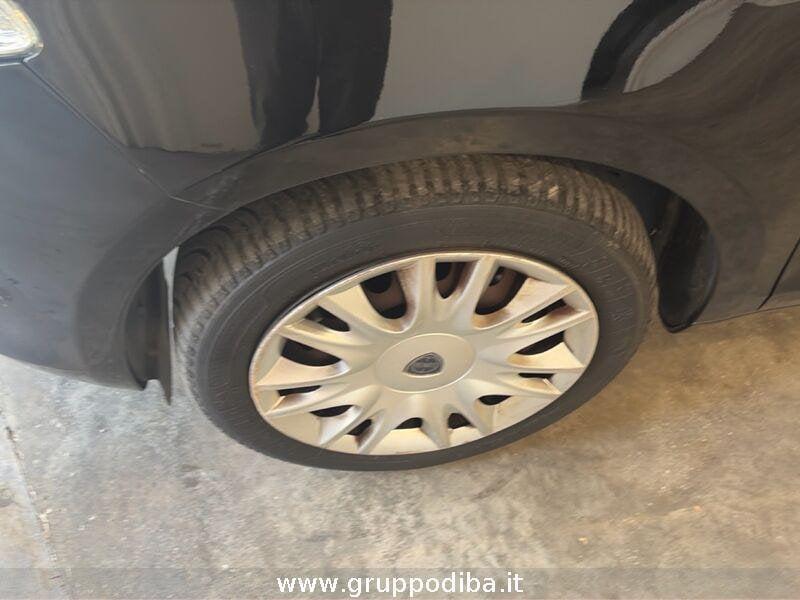 Lancia Ypsilon III 2011 Benzina 1.2 8v silver 69cv
