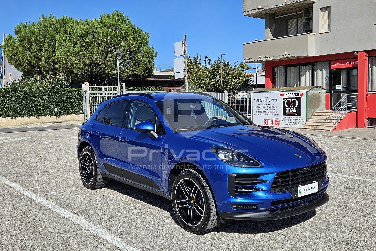 PORSCHE Macan 2.0