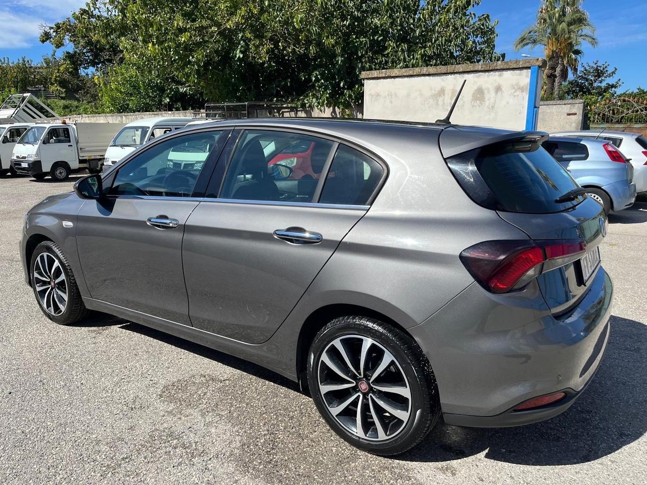 Fiat tipo 5P-lounge-1.3 mjt-95 cv -2019