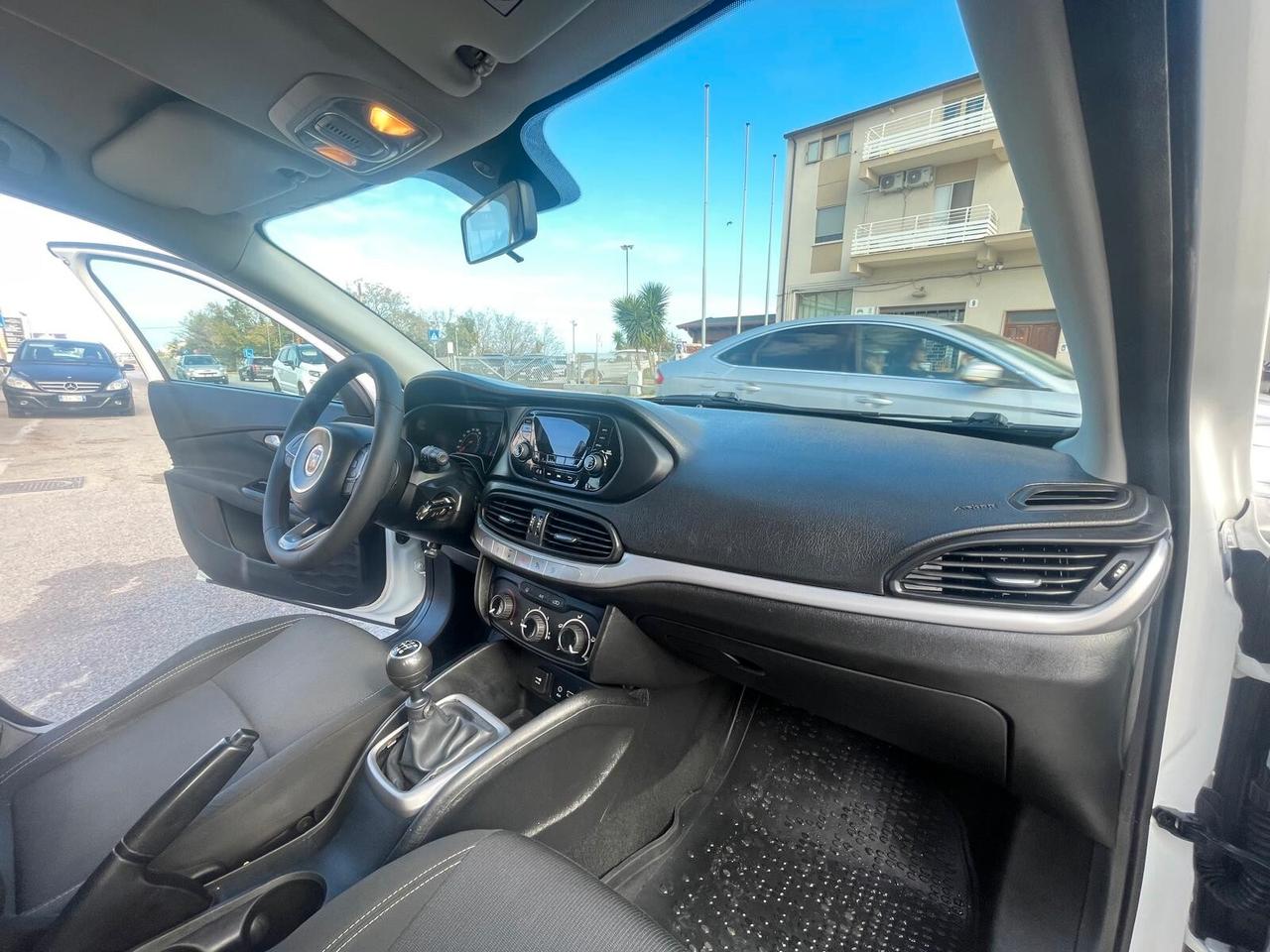 Fiat Tipo 1.6 Mjt S&S SW Lounge