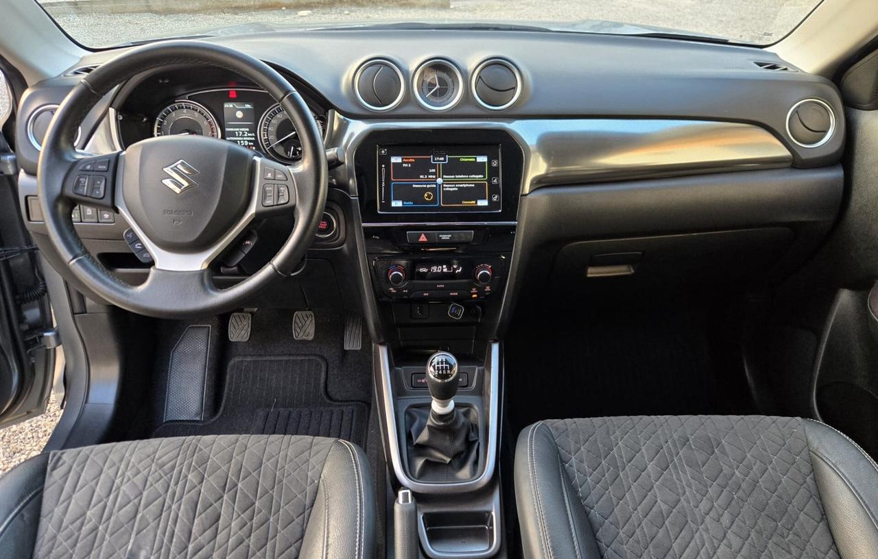 Suzuki Vitara 1.4 Hybrid Top