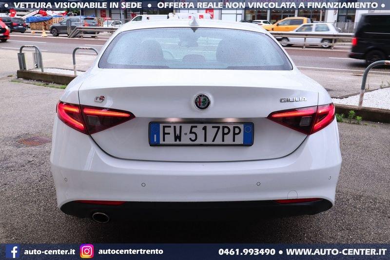 Alfa Romeo Giulia 2.2 Turbo Diesel AT8 160CV Super