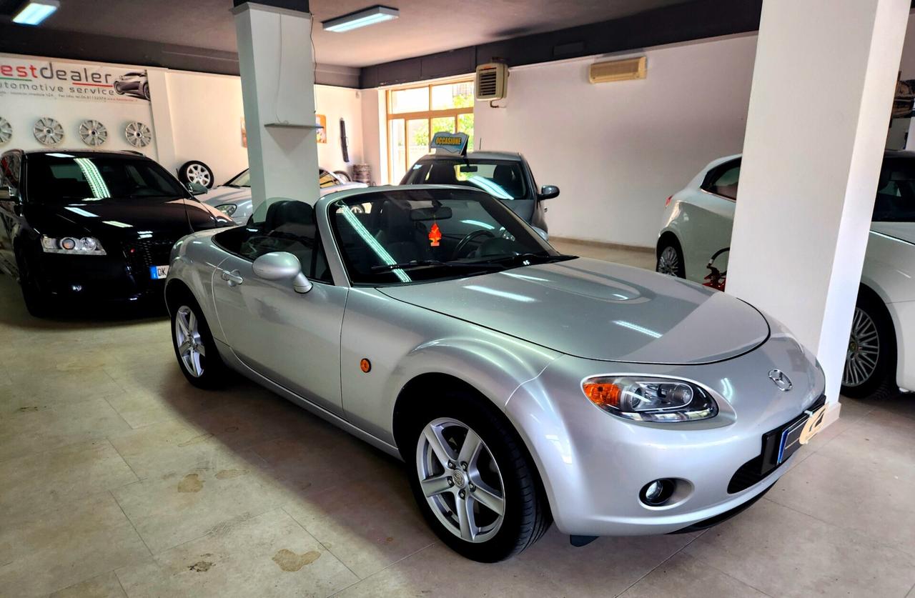 Mazda MX-5 1.8b 16V CABRIO