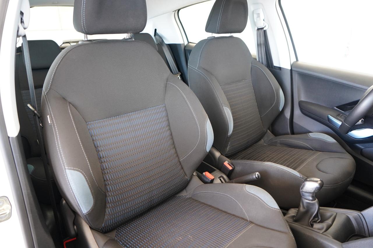 Peugeot 208 1.4 HDi 68 CV 5 porte Allure