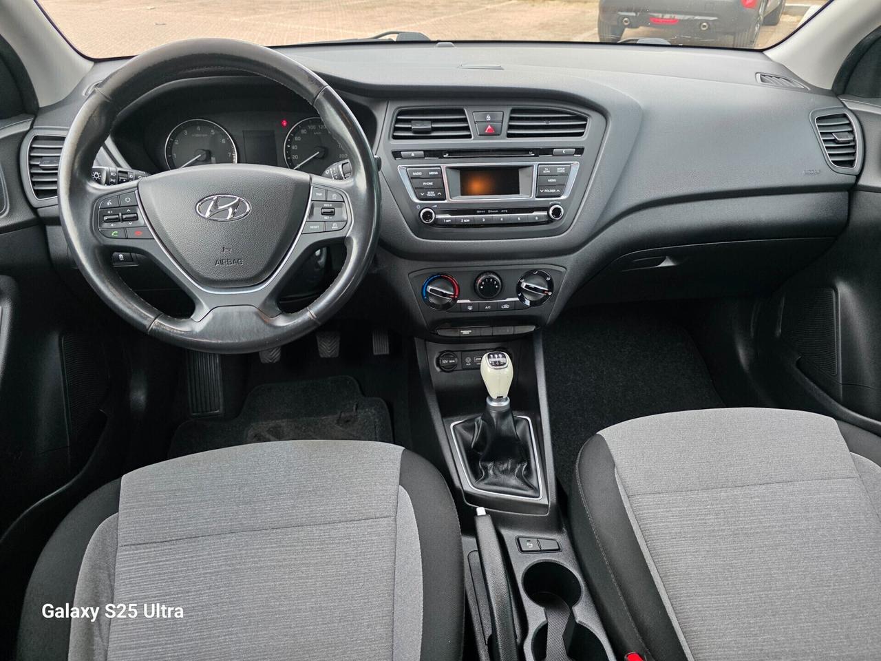 hyundai i20 1.2 valutiamo usato
