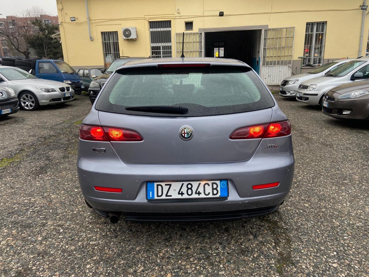 Alfa Romeo 159 2.0 JTDm Sportwagon Distinctive 09