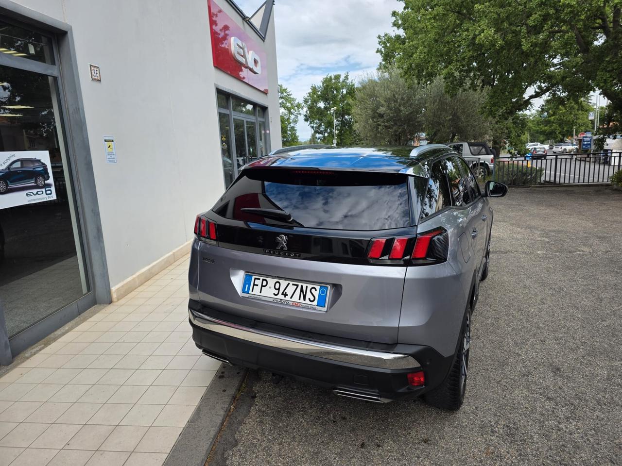 Peugeot 3008 BlueHDi 130 S&S EAT8 Allure