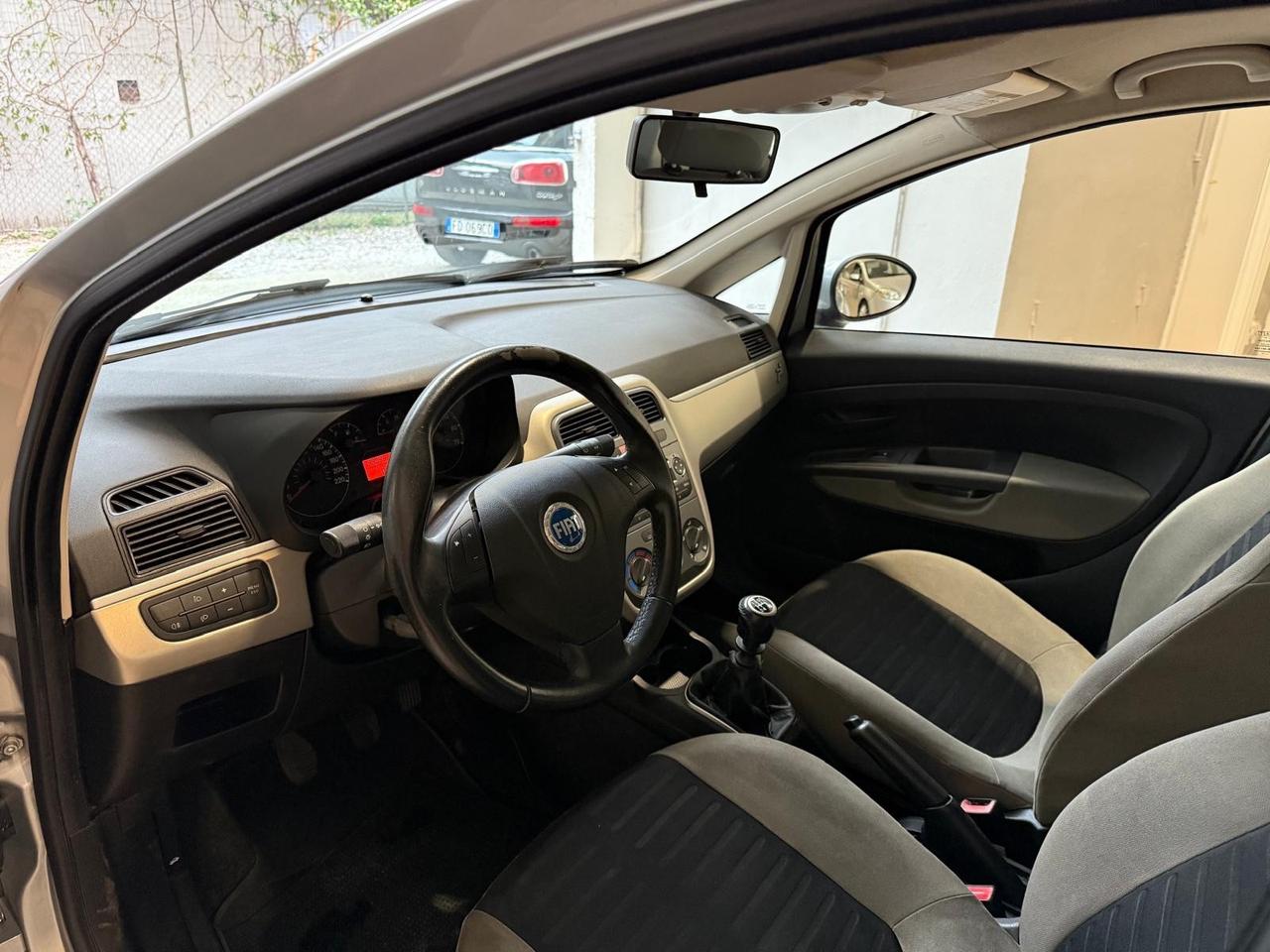 Fiat Grande Punto 1.2 benzina X neopatentati