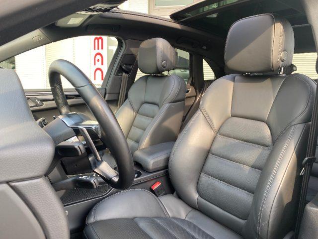 PORSCHE Macan 3.0 S