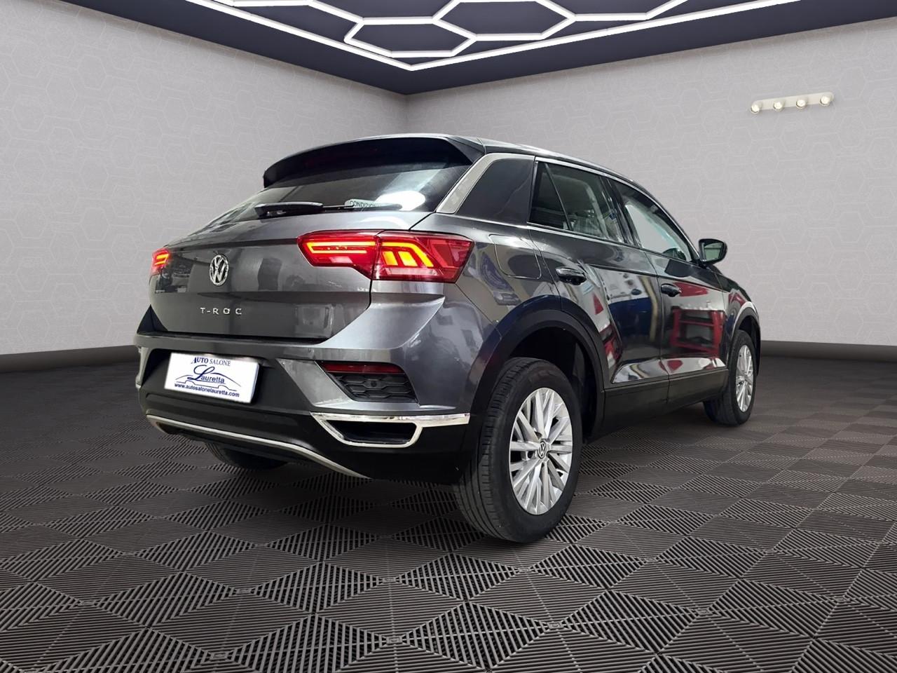 Volkswagen T-Roc 1.6 TDI SCR Business BlueMotion Technology