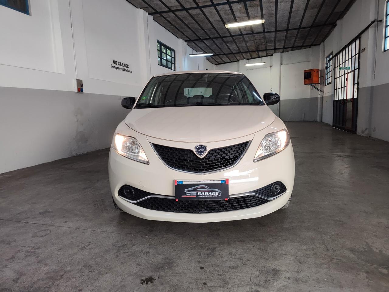 Lancia Ypsilon 1.2 69 CV 5 porte GPL Ecochic Gold MY16