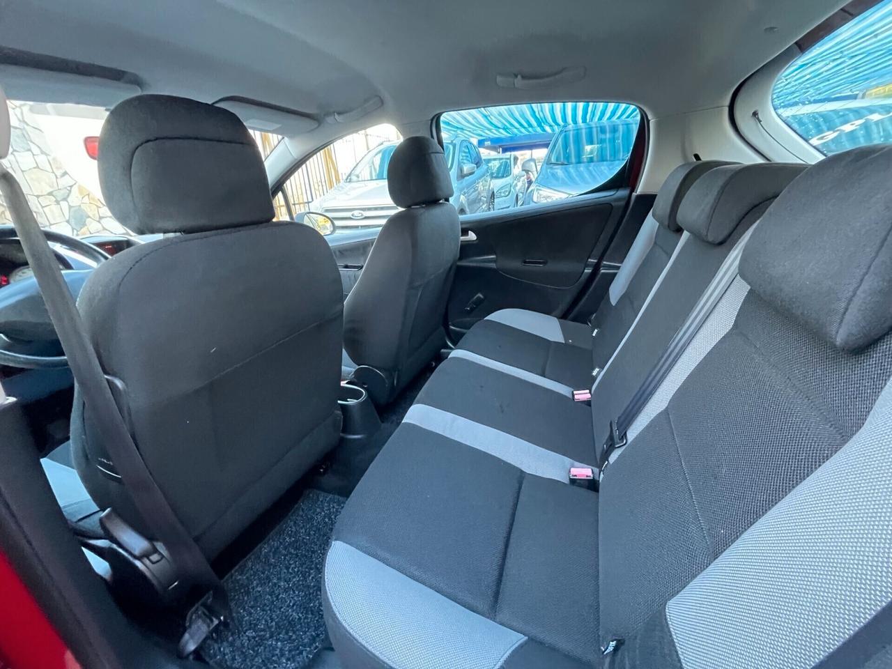 Peugeot 207 1.4 88CV 5p. XT GPL