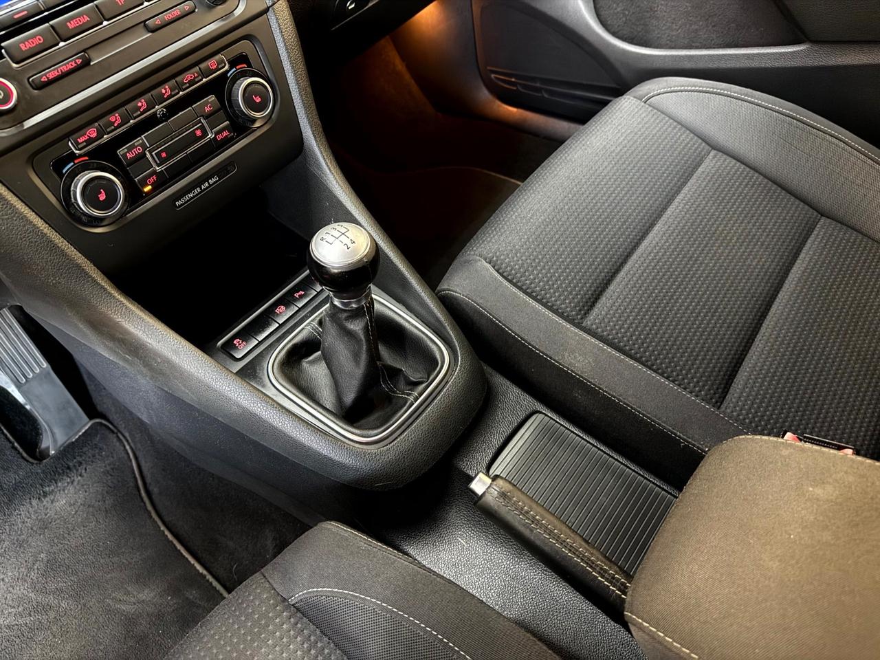 Volkswagen Golf 1.6 TDI LED - FABIANOAUTO