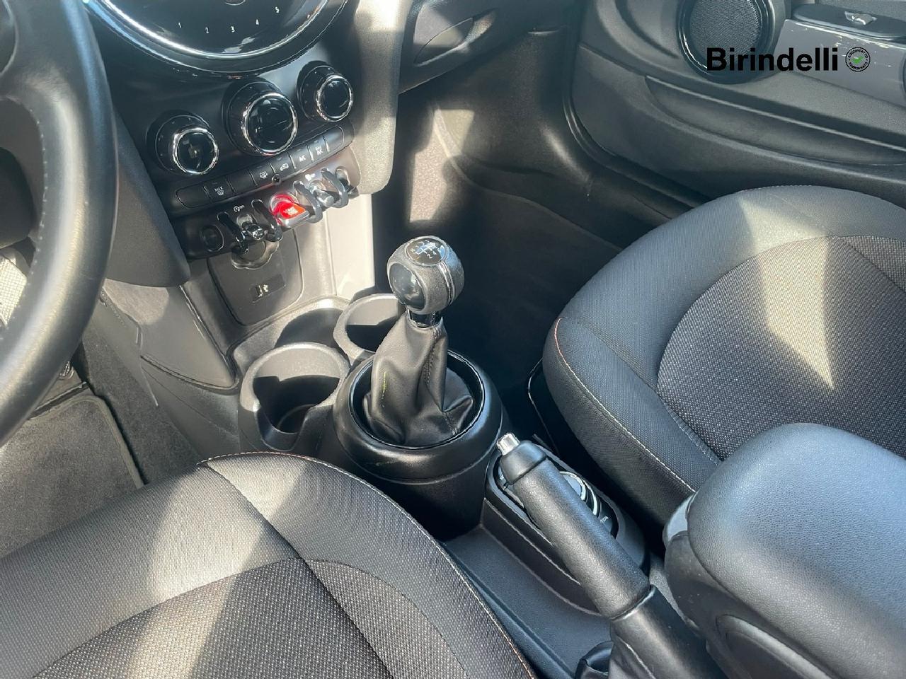 MINI Mini 4ª serie (F56) - Mini 1.5 One Camden Edition