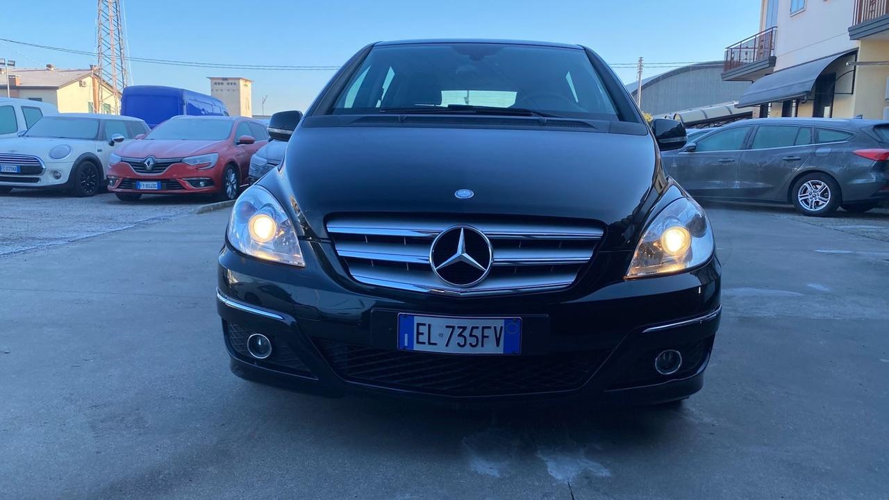 Mercedes-benz B 180 CDI BlueEFFICIENCY Premium