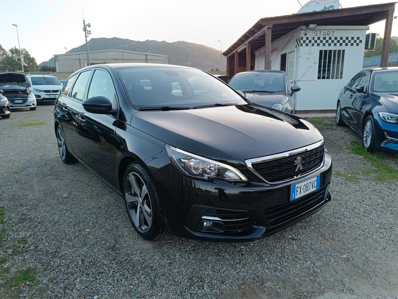 Peugeot 308 BlueHDi 130 S&S SW Allure