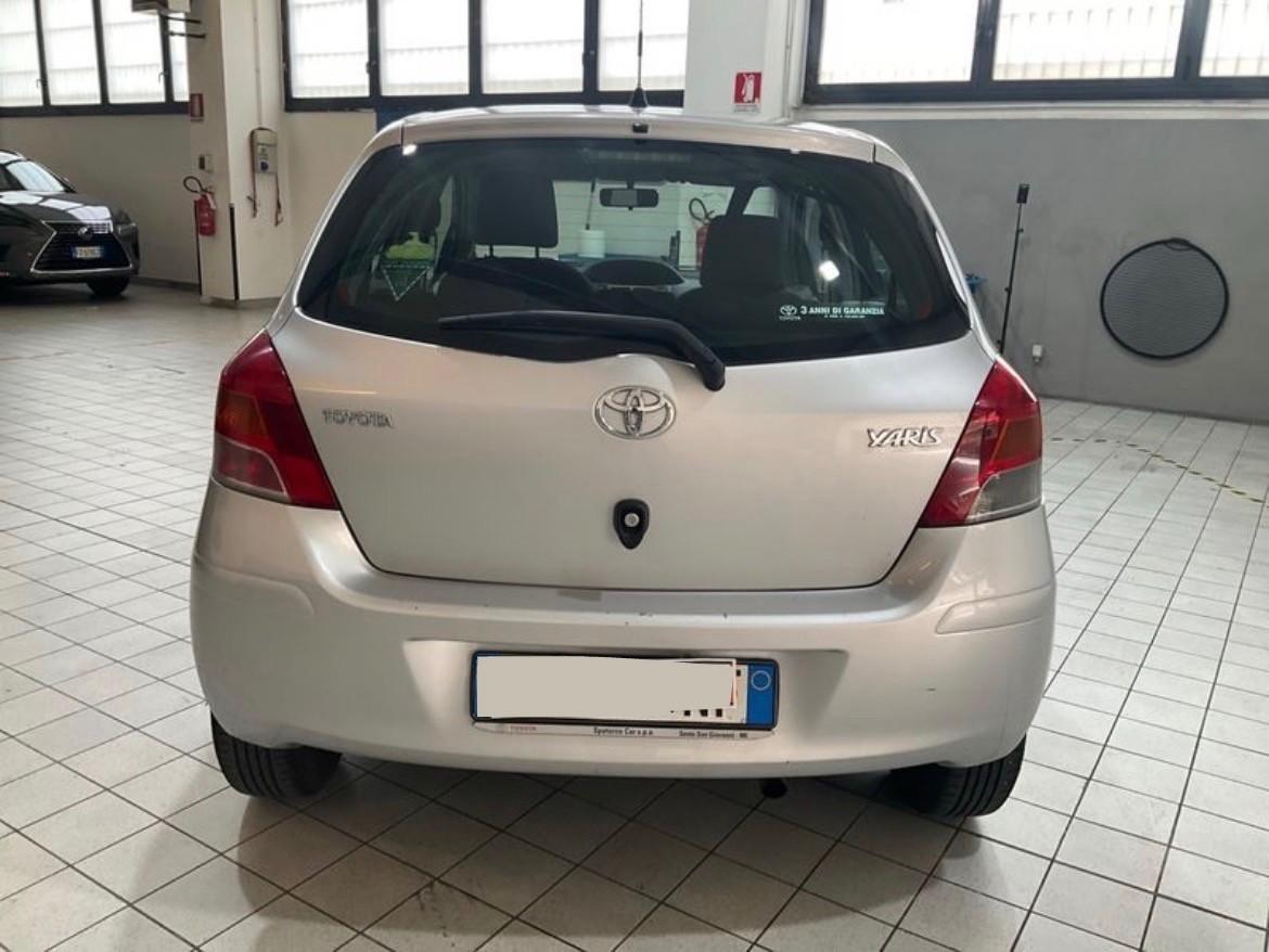Toyota Yaris 1.3 5 porte