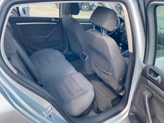 Volkswagen Golf 1.9 TDI 5p. Sportline