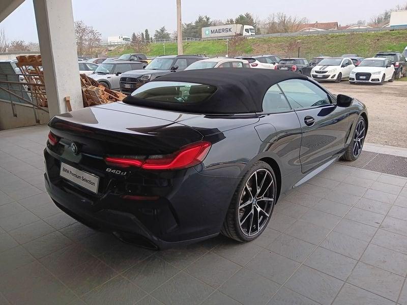 BMW Serie 8 840d Cabrio mhev 48V xdrive auto