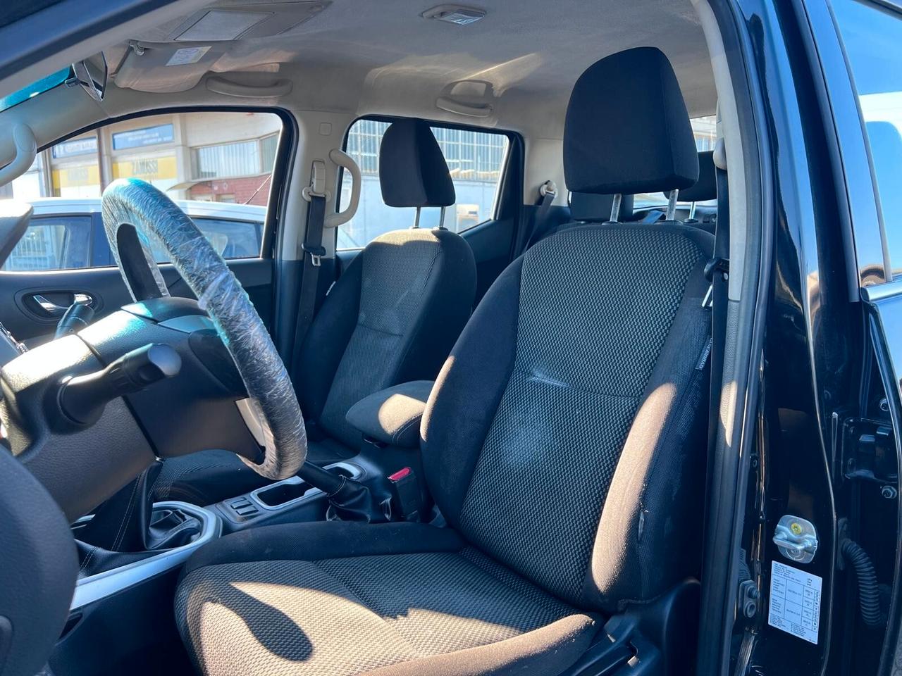 Nissan Navara 2.3 dCi 4WD King Cab Visia