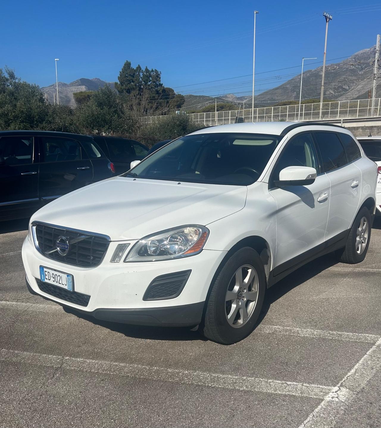 Volvo XC 60 XC60 2.4 D 175 CV FWD Geartronic Kinetic