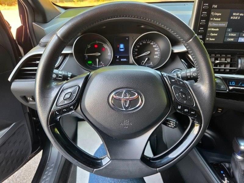 Toyota C-HR (2016-2023) 1.8 Hybrid E-CVT Active