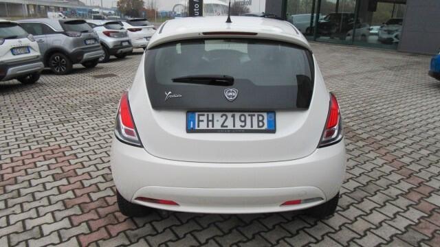 Lancia Ypsilon 1.2 69 CV 5 porte Silver