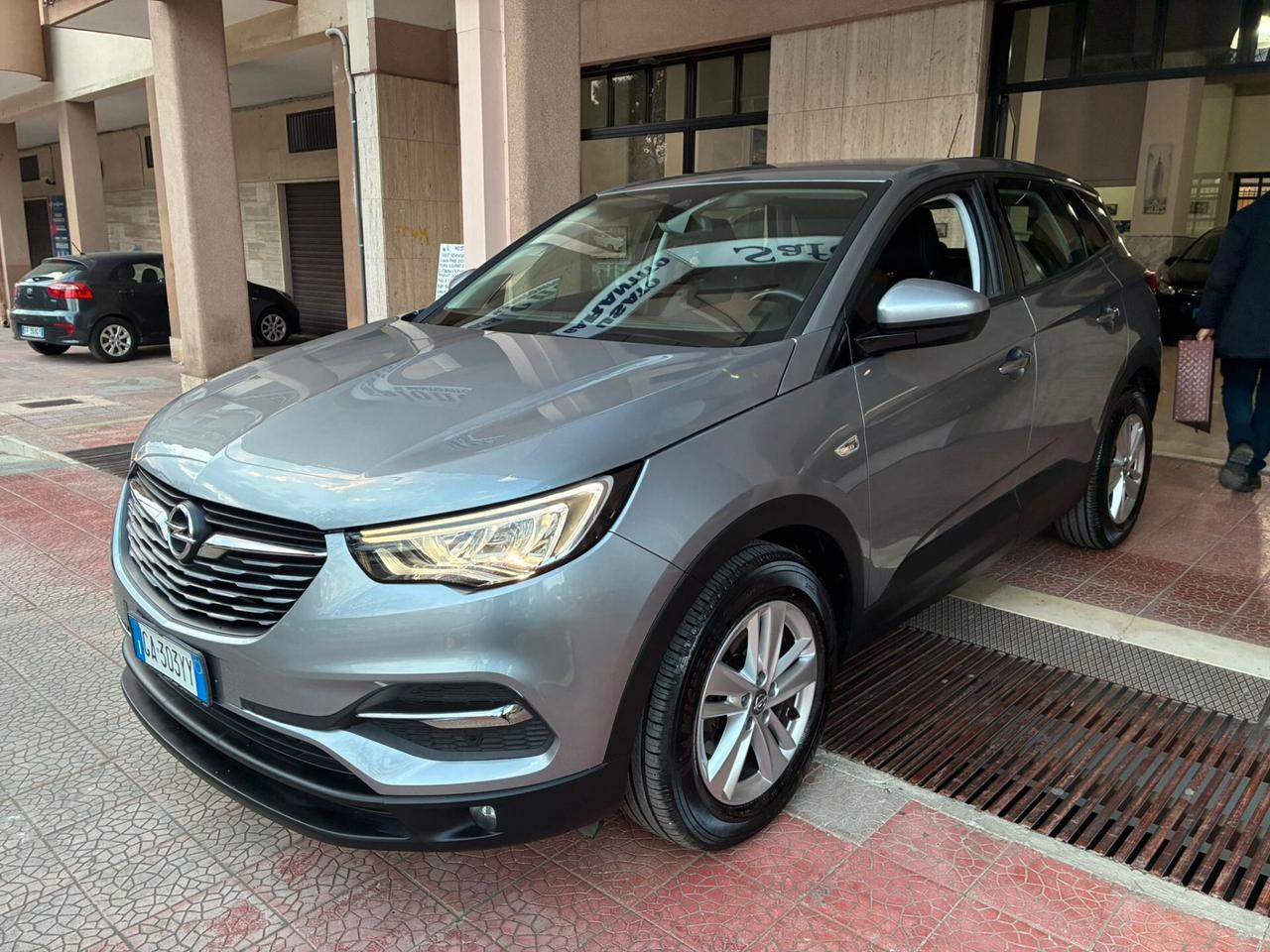 Opel Grandland X 1.5d perfetta garantita-2020