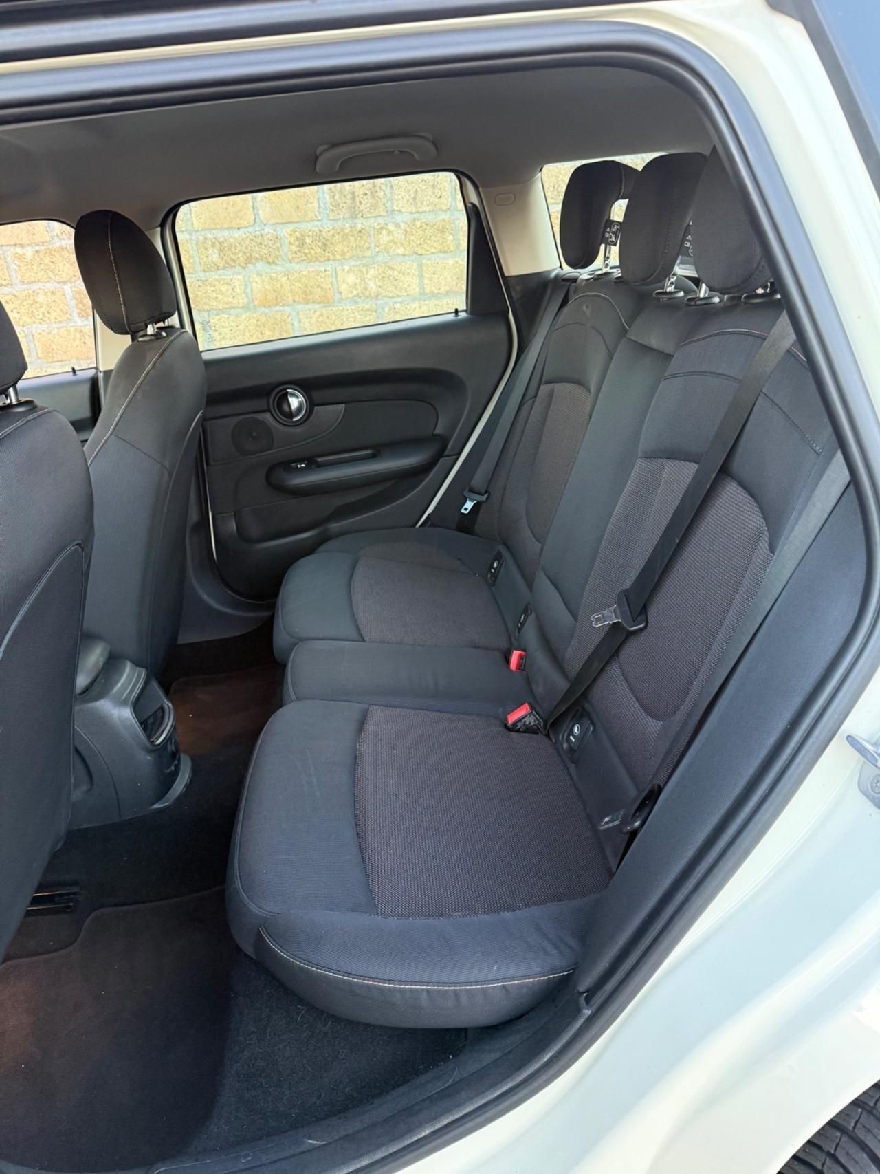 Mini Cooper D Clubman 2.0