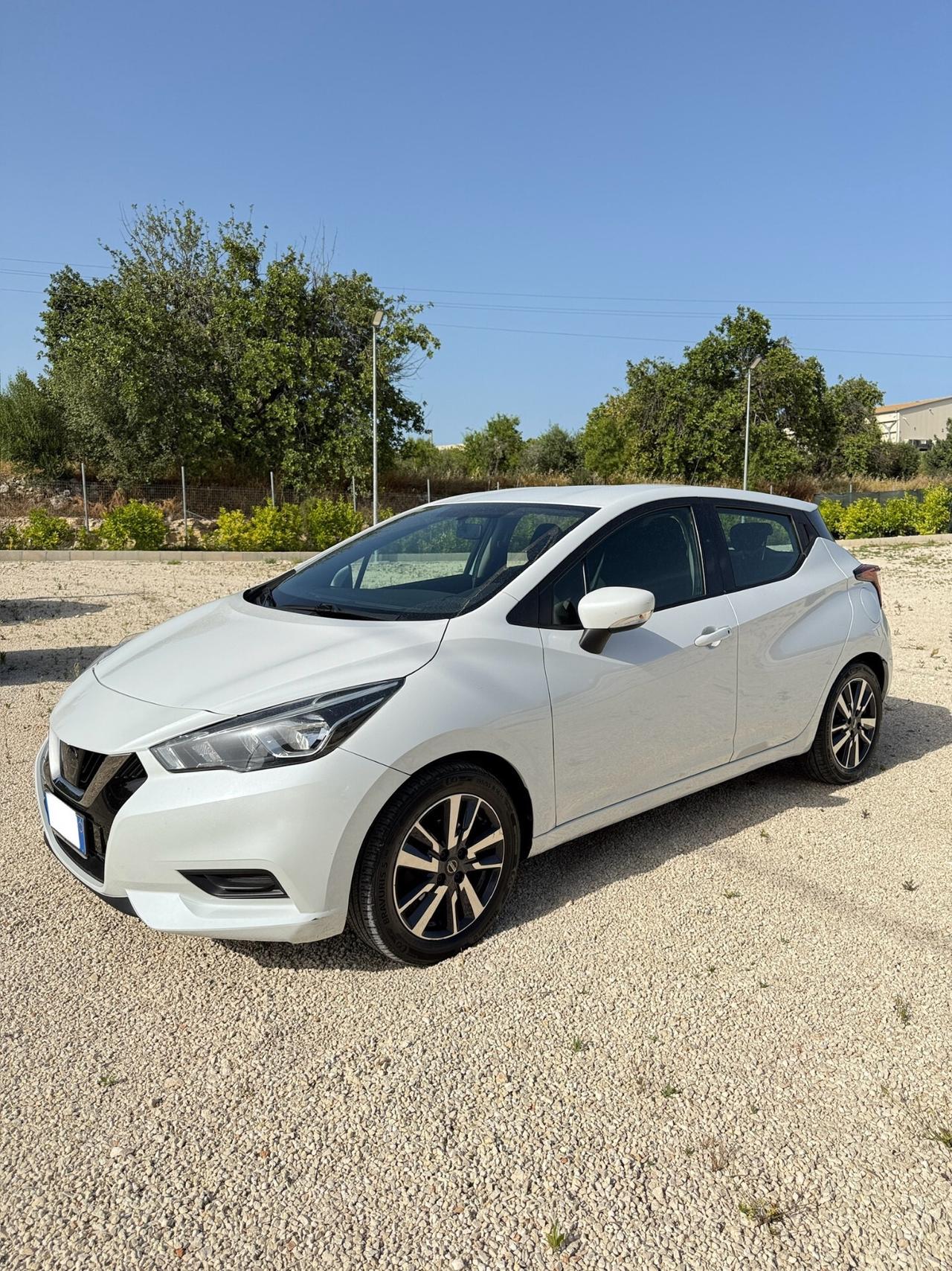 NISSAN Micra Tekna 1.0 71cv 2017 quinta serie 5 porte