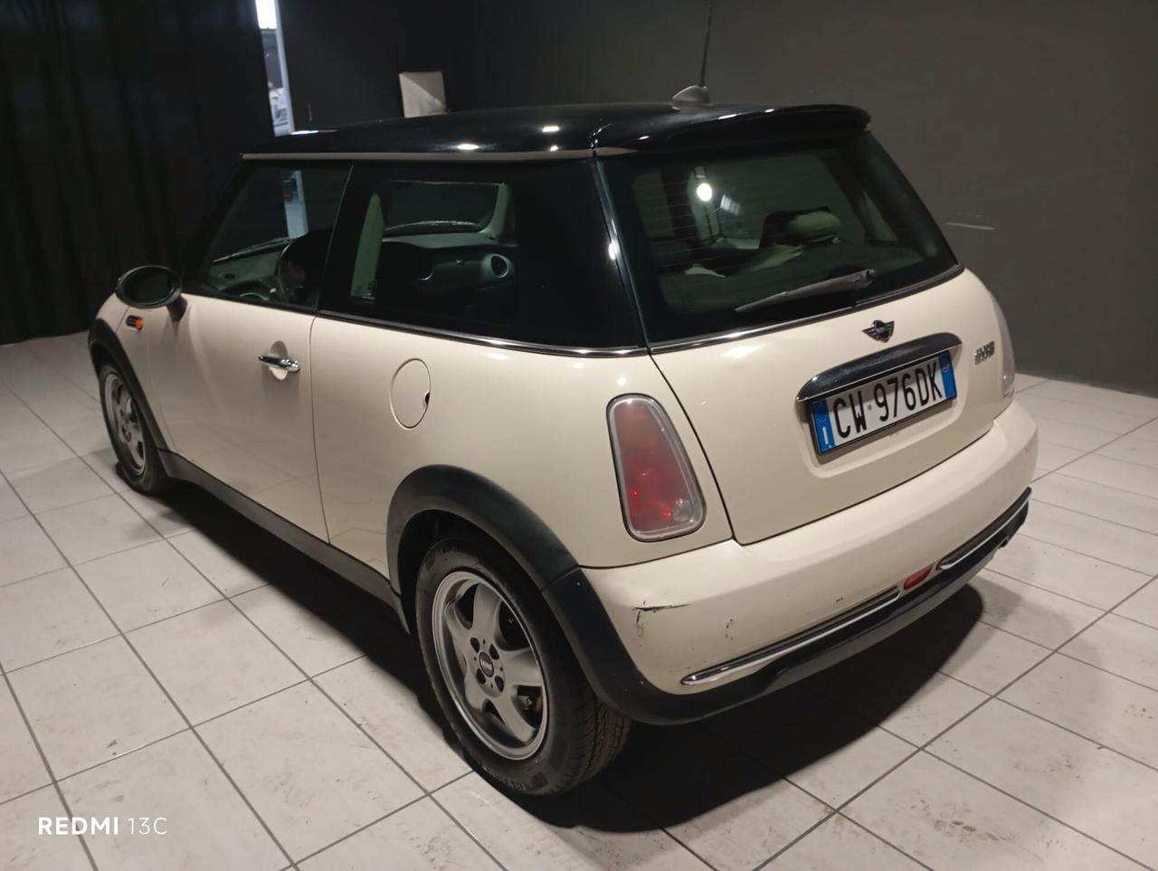 MINI COOPER DEL 2005 BENZINA 150.000 KM