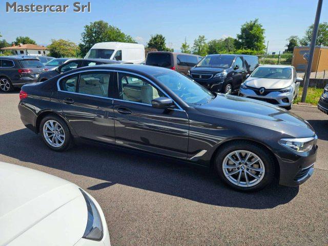 BMW 530 Berlina 530d xdrive Business 249cv auto - FR415SE