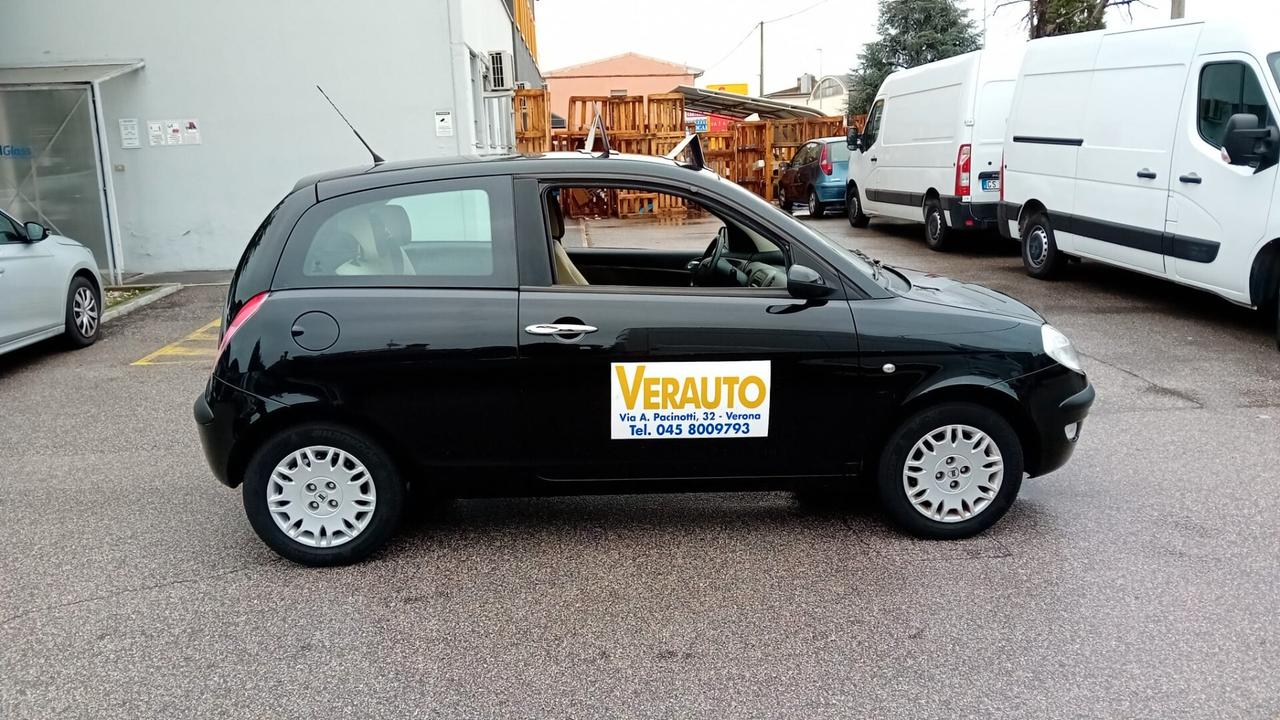 Lancia Ypsilon 1.2 Argento OK NEOPATENTATI