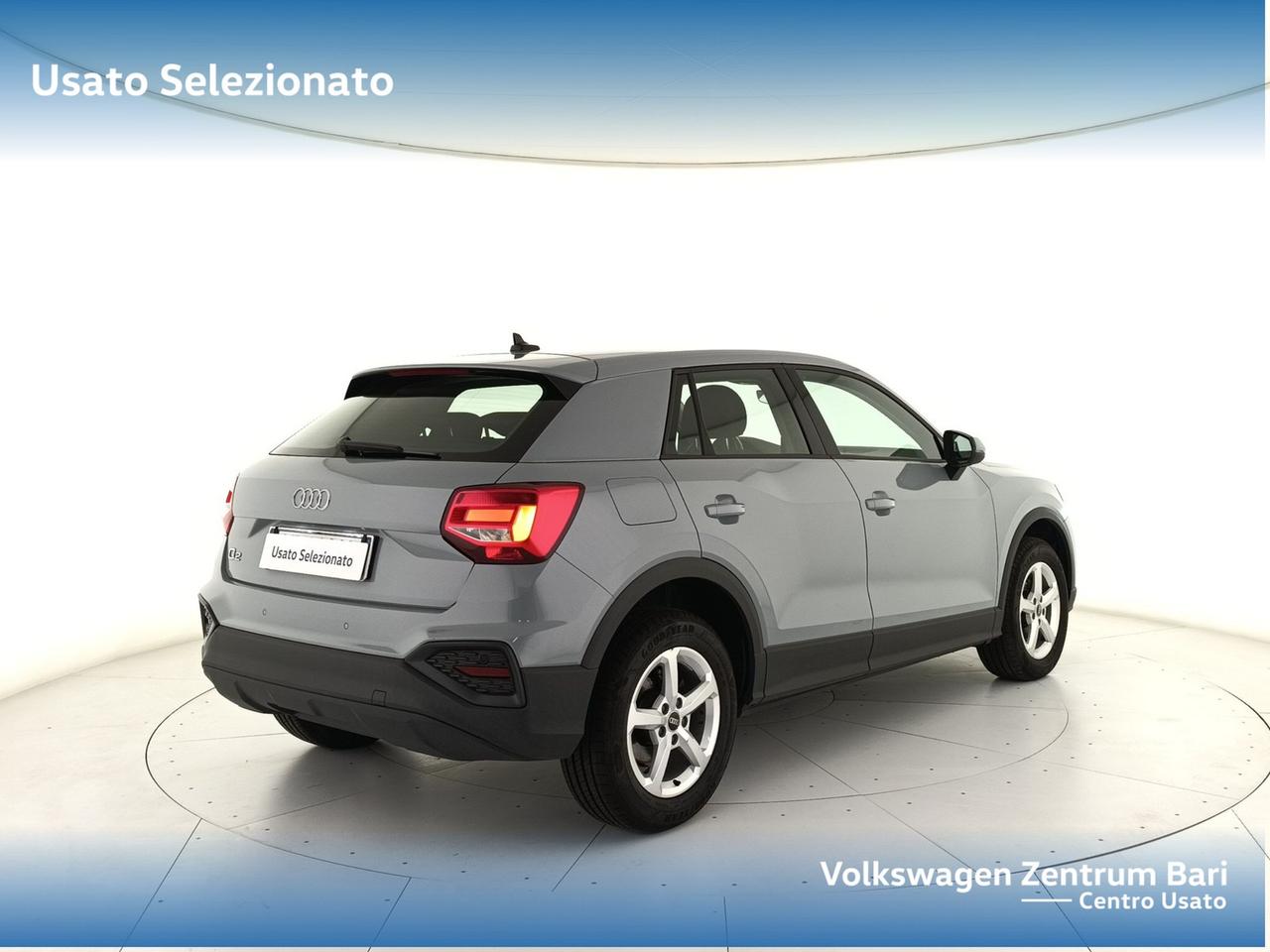 Audi Q2 30 2.0 tdi business s-tronic