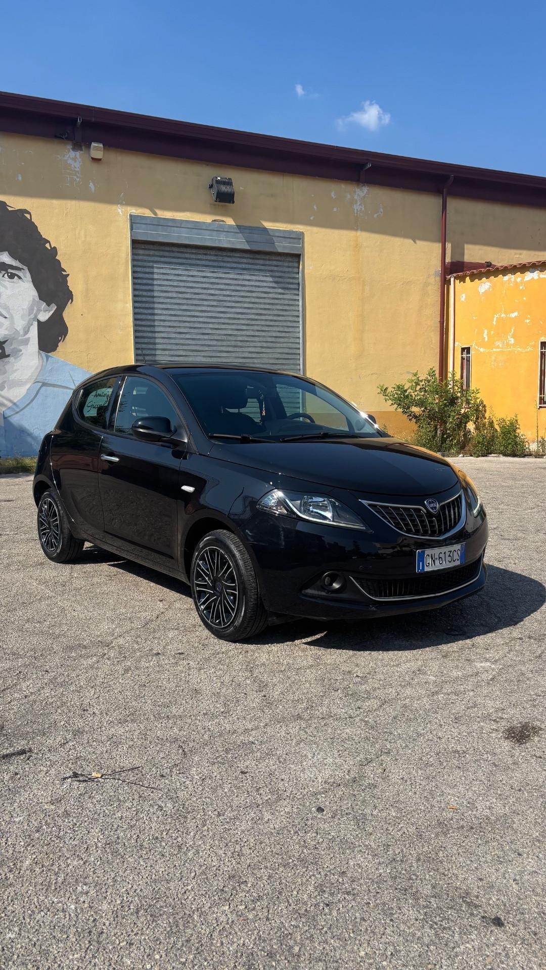 Lancia Ypsilon 1.0 FireFly 5 porte S&S Hybrid Gold Plus
