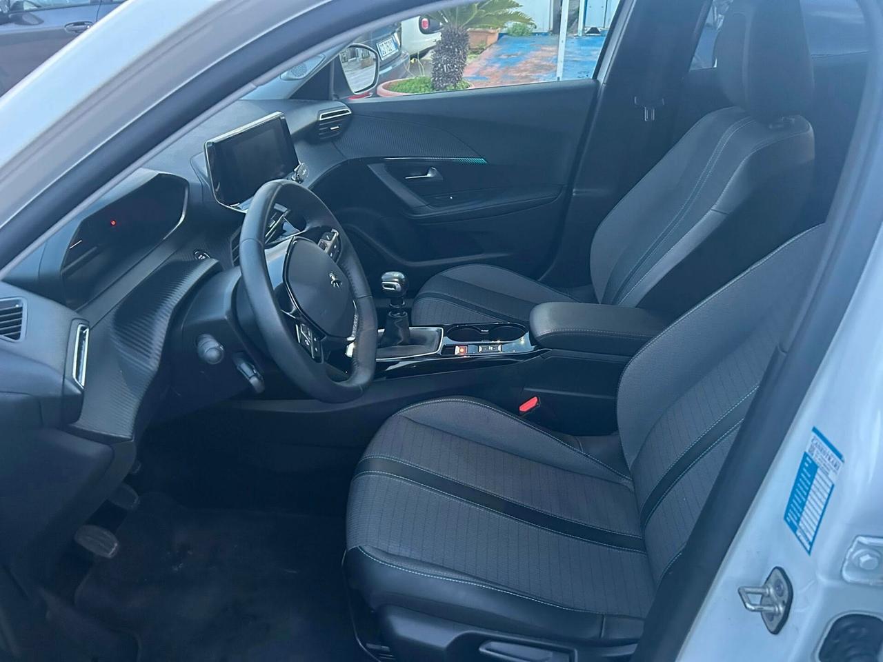 Peugeot 2008 1.5BlueHDi 110 cv 2021