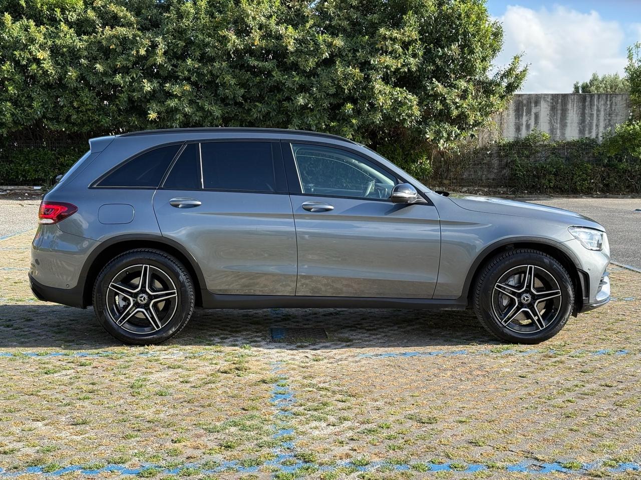 MERCEDES GLC 200d 2021 AMG - Night Edition